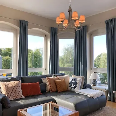 アパート Turmsuite Ostseebad Kühlungsborn